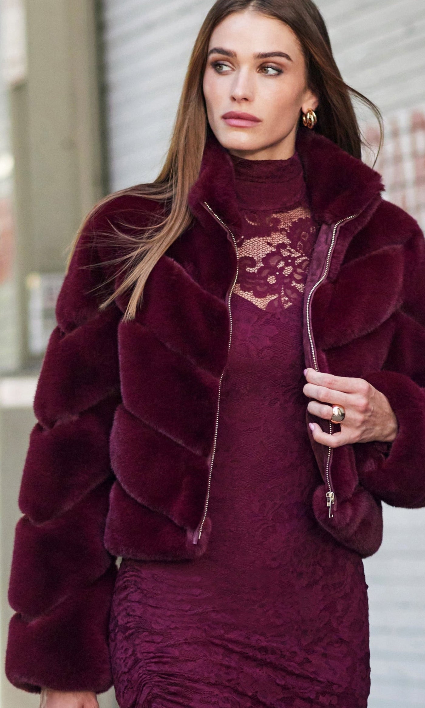 BRIANNA FAUX FUR JACKET IN CABERNET
