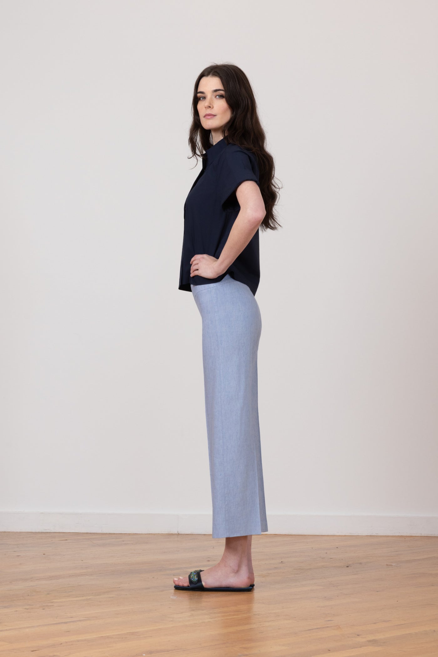 Avenue Montaigne ALEX LINEN CHAMBRAY at Romi Boutique