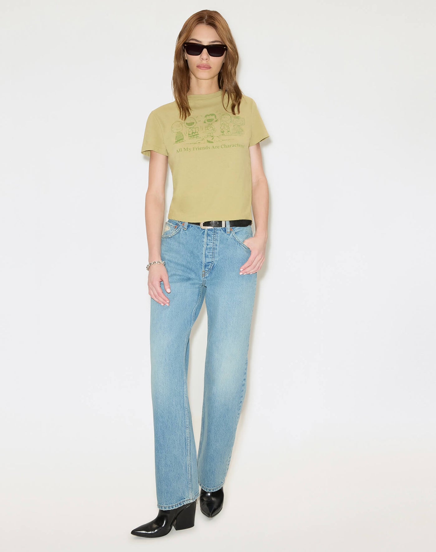 CLASSIC TEE PEANUTS CHARACTERS IN LIGHT CEDAR - Romi Boutique