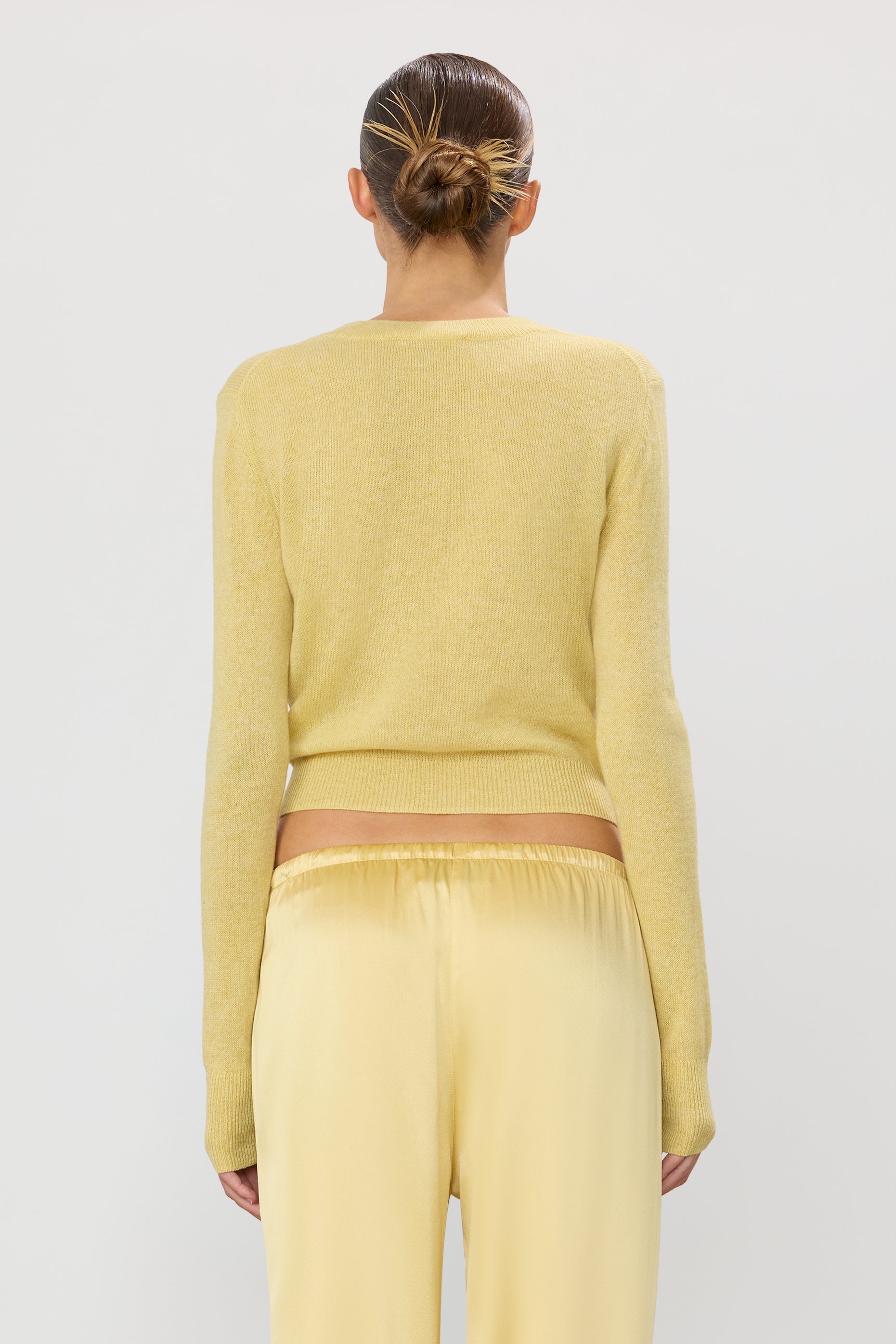 Eterne Francis Sweater at Romi Boutique