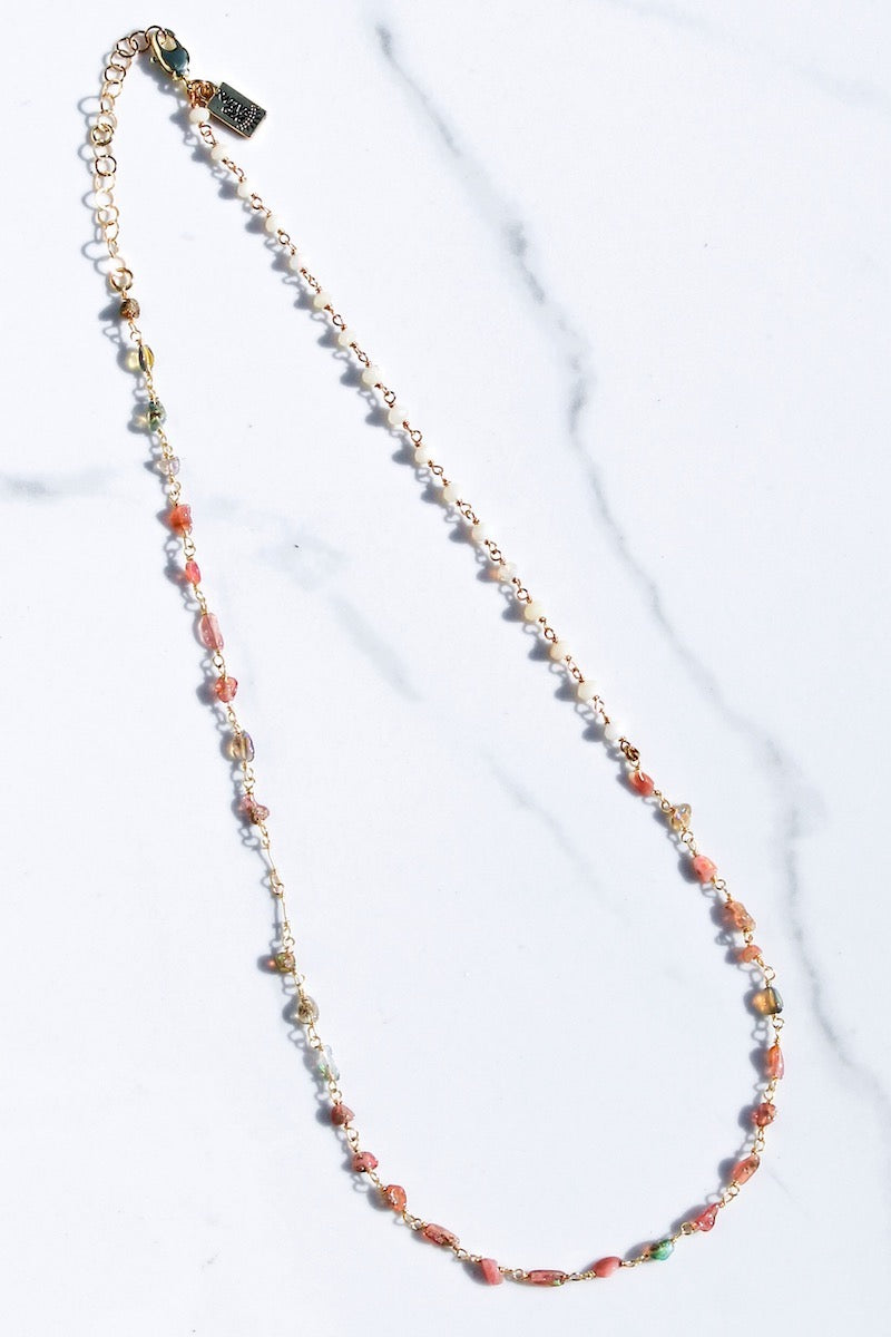 PINK SAND NECKLACE IN GOLD