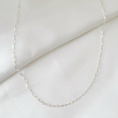 ROSE DAINTY PAPERCLIP CHAIN NECKLACE IN SILVER - Romi Boutique
