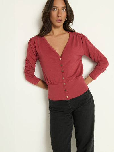 COLETTE CARDIGAN TOP IN RUSSET