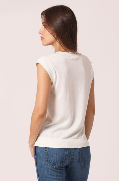 SUPIMA SCOOP NECK CAP SLEEVE TOP IN WHITE