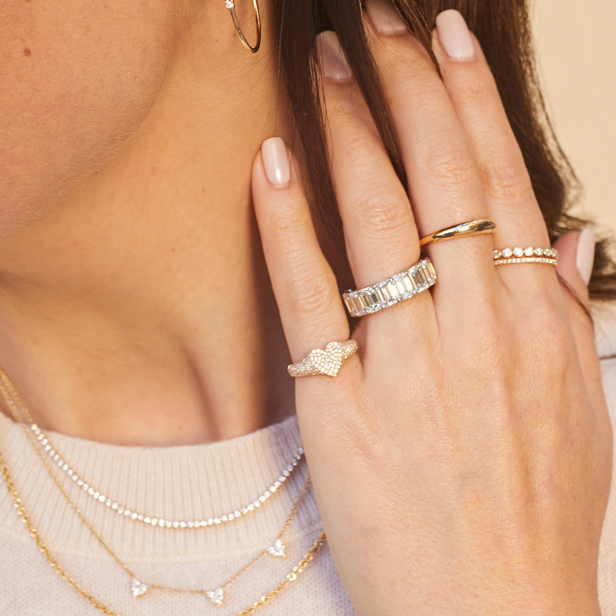 DIAMOND HEART SIGNET RING IN GOLD
