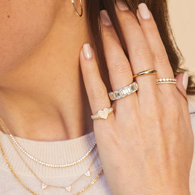 DIAMOND HEART SIGNET RING IN GOLD