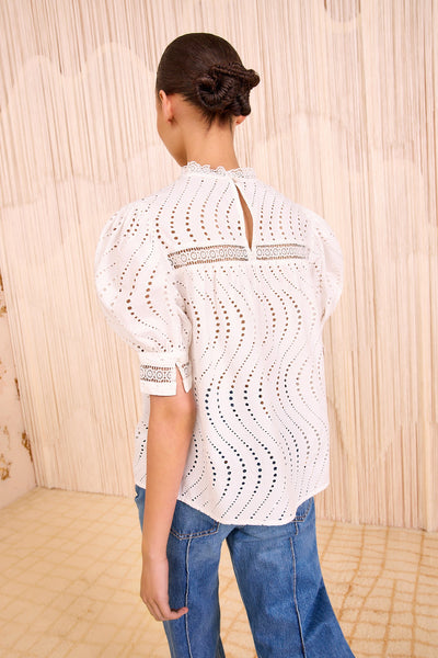 VIRGINIA LACE COLLAR SHORT SLEEVE BLOUSE IN PRISTINE