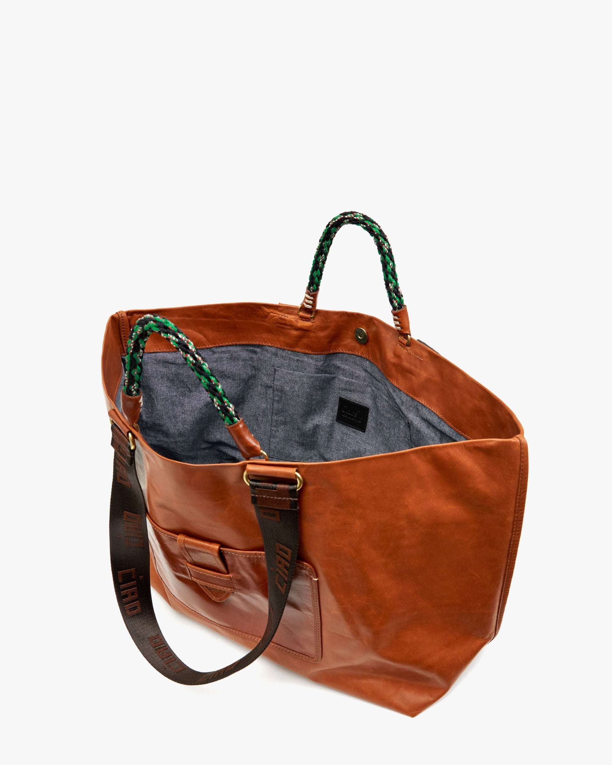 Grande Bateau Tote Bag