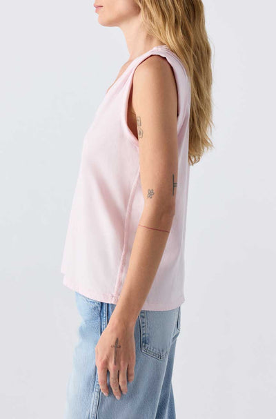 DONA TEE IN FLUSH - Romi Boutique