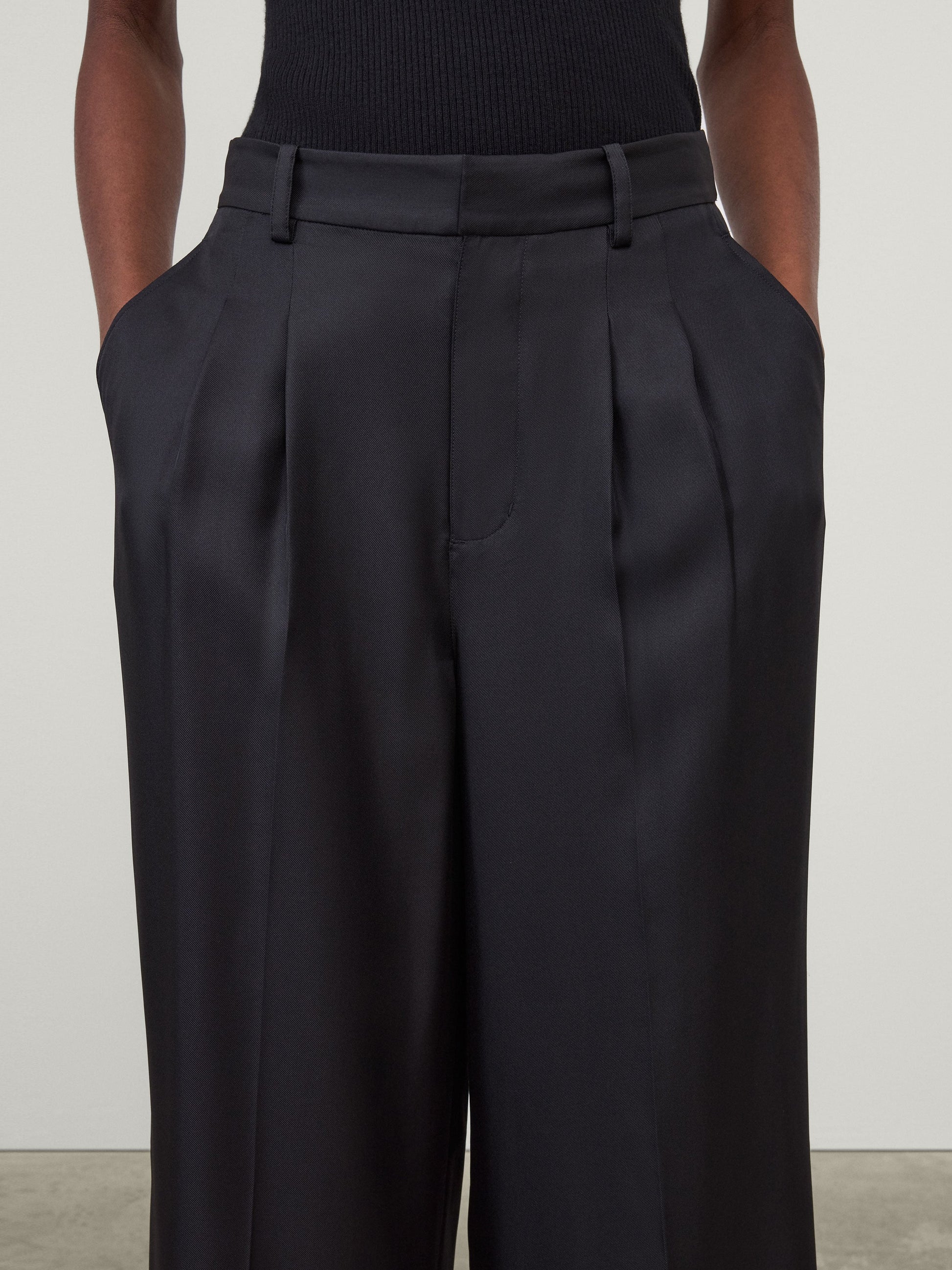 Wide Leg Tailored Trousers
