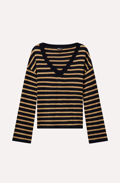 SUPIMA STRIPED WIDE V NECK IN BLACK/DESERT SAND