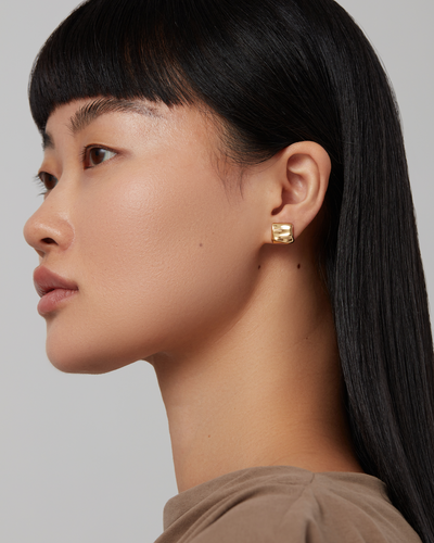 MINI SUNDRA EARRINGS IN HIGH POLISH GOLD