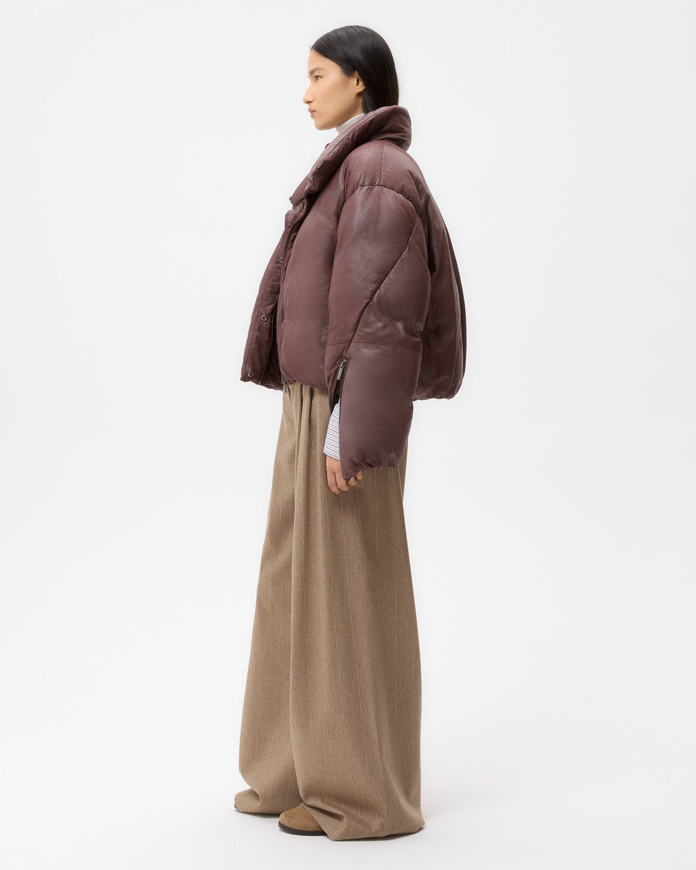 PUFFER RAGLAN JACKET IN RED RED WINE