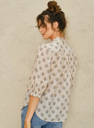 LINDI PRINTED TOP IN ECRU