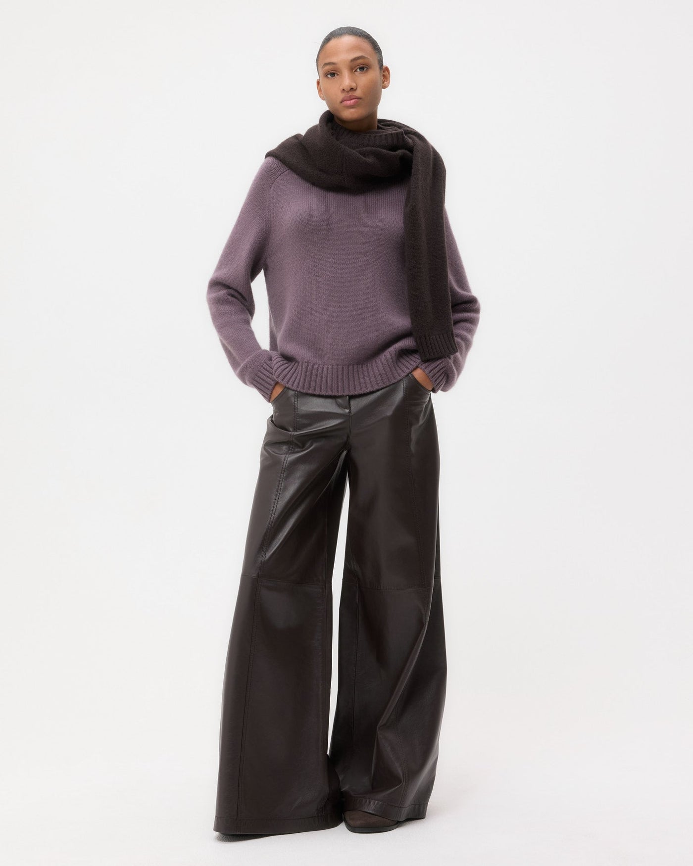 NEW JILL CREWNECK IN SMOKED LAVENDER