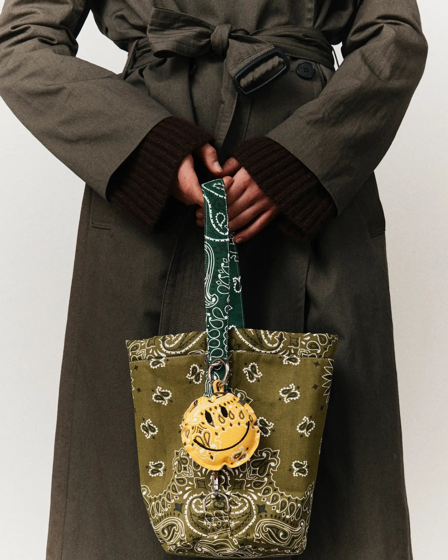 Call It By Your Name Key Ring Happy Face at Romi Boutique