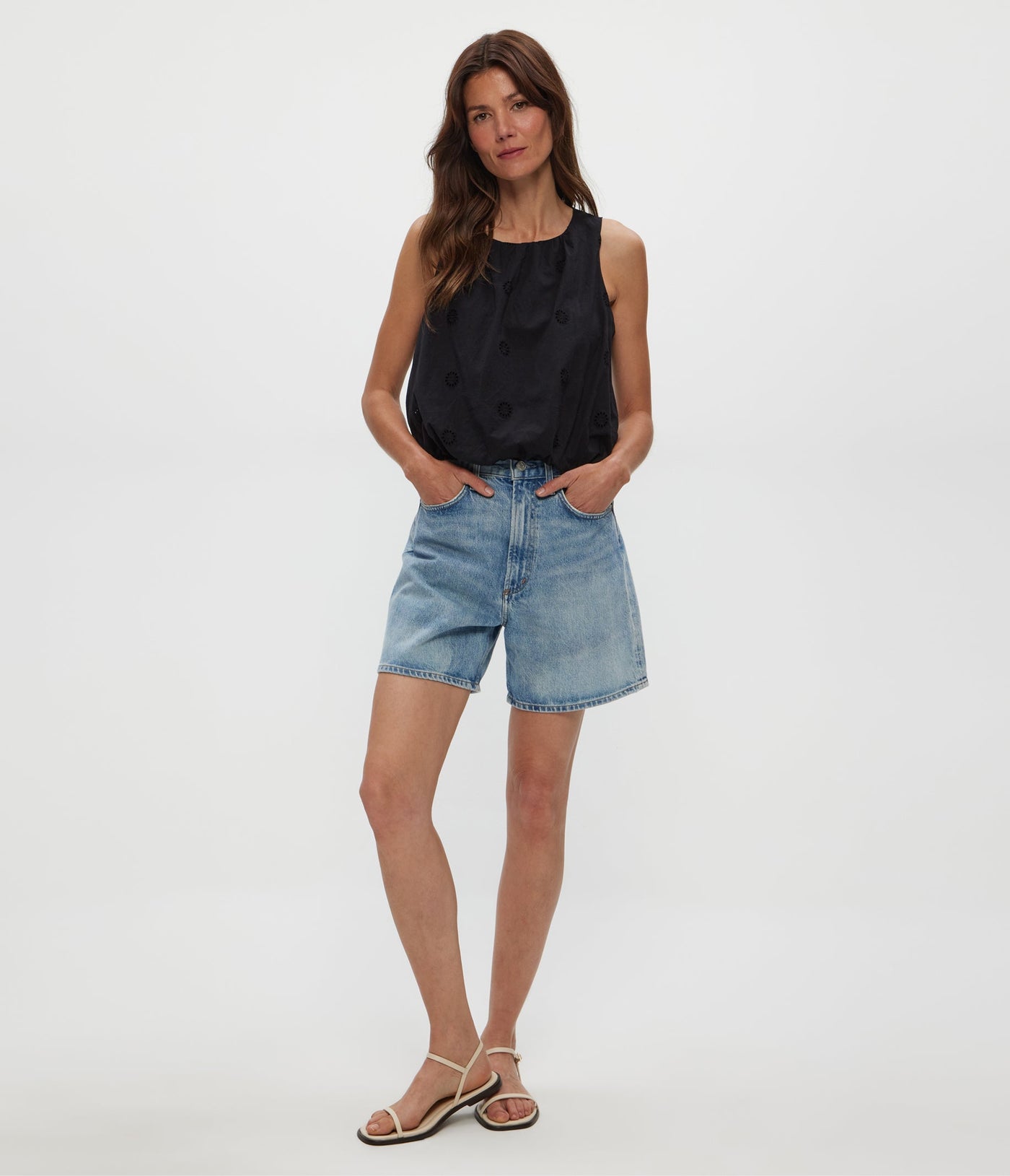 HAZEL EYELET BUBBLE TOP IN BLACK