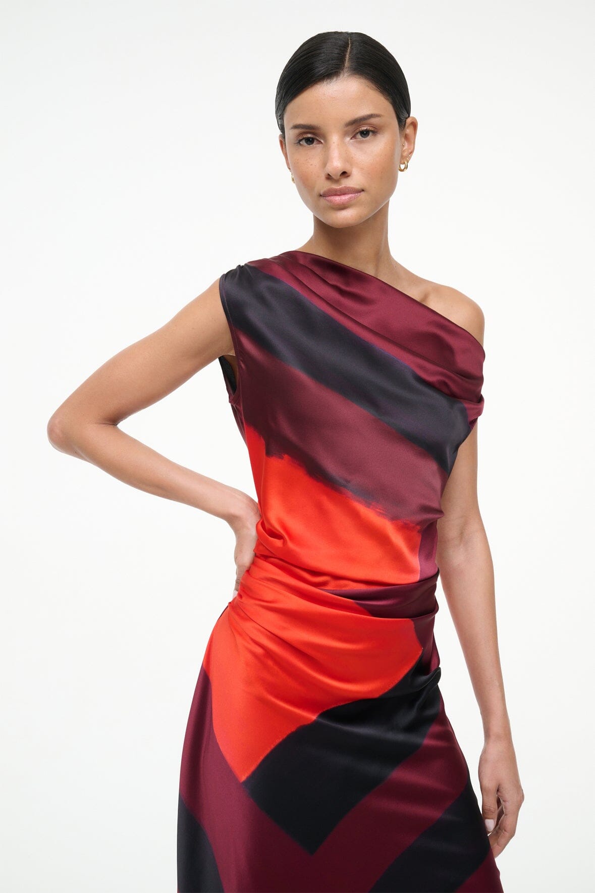 PHARE SILK DRESS IN RUBY PRISM