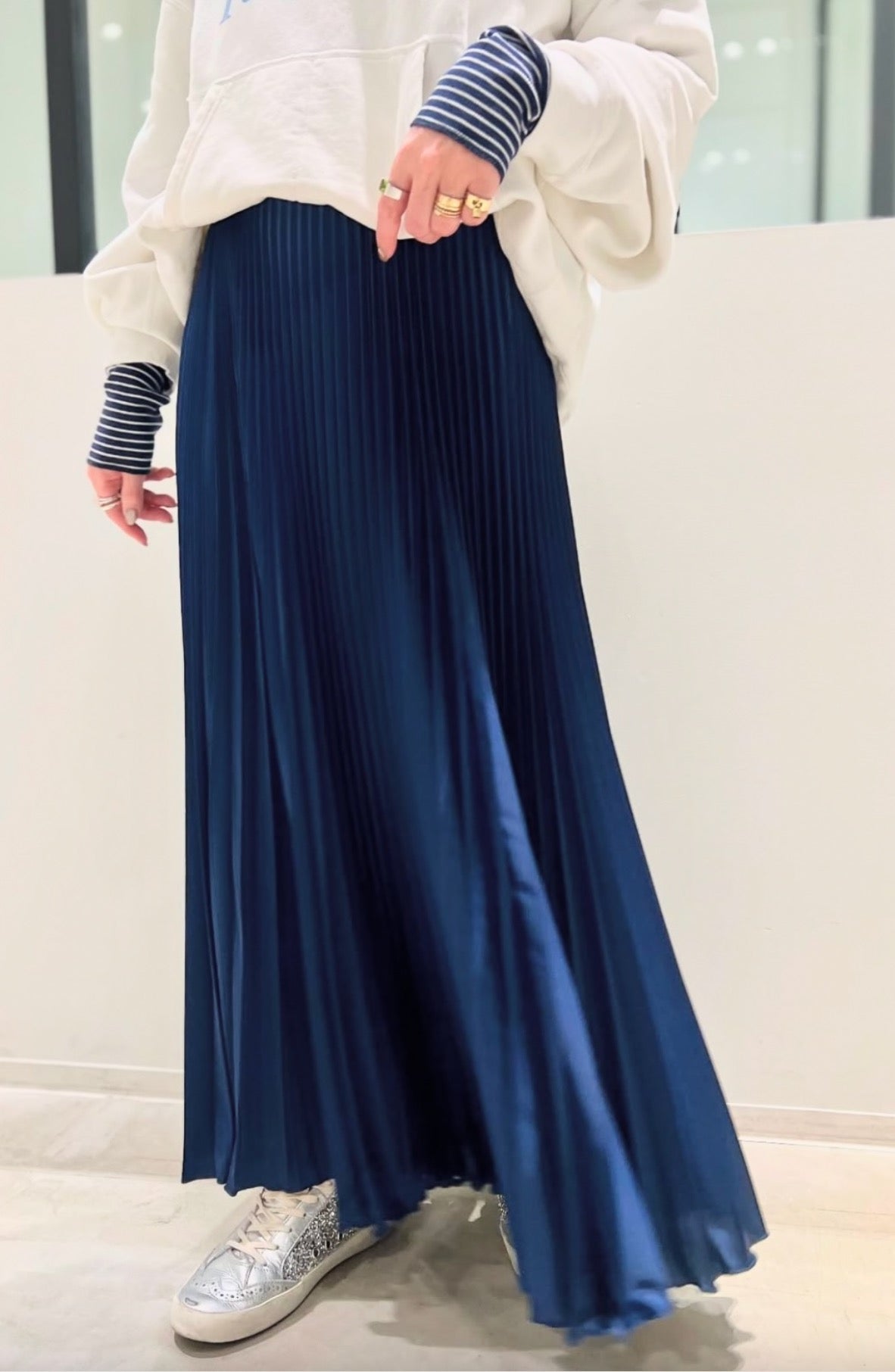 CLASSIC SATIN SKIRT IN NAVY - Romi Boutique