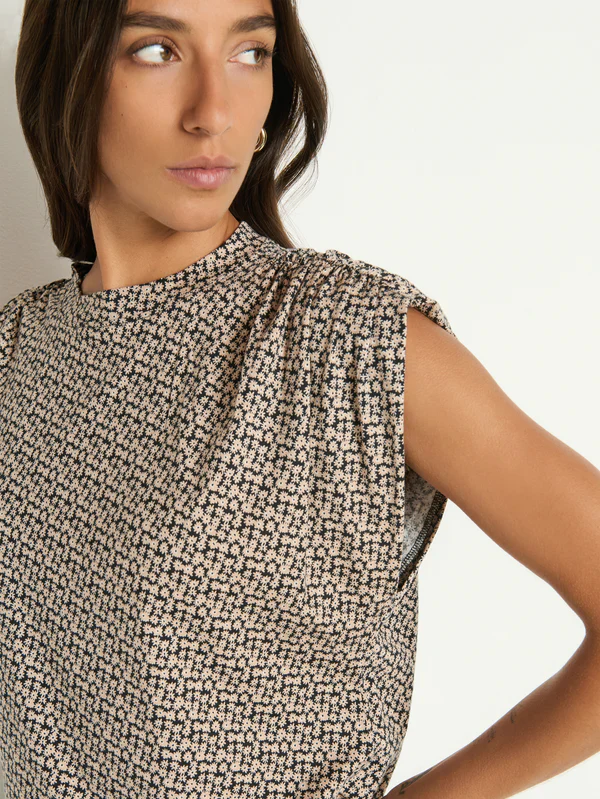 FRANKIE LUXE TEE IN DITSY FLORAL BUTTERSCOTCH - Romi Boutique