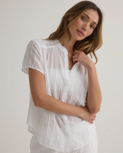 SHORT SLEEVE SHIRRED TOP IN WHITE
