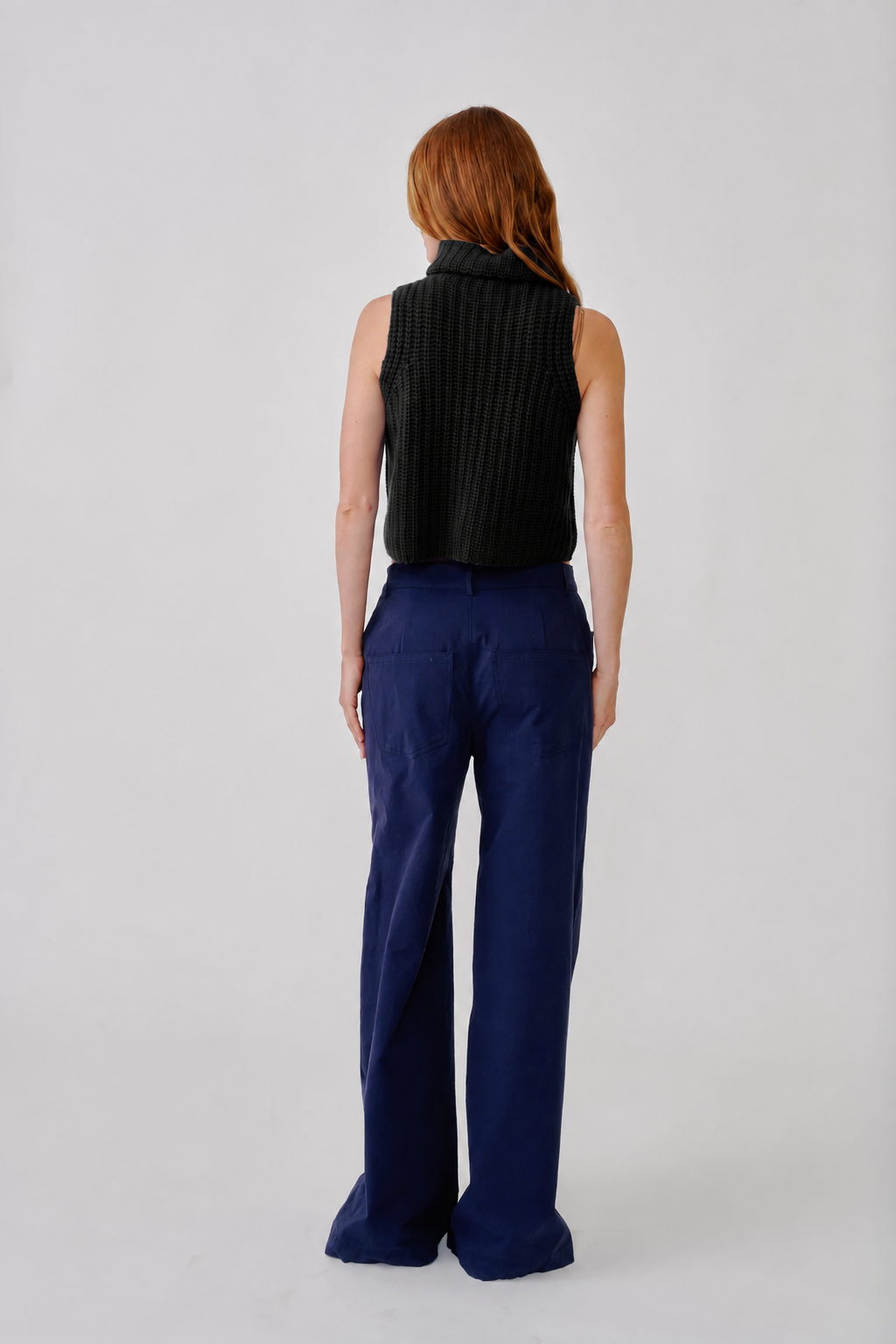 Saige Cropped Cashmere Turtleneck