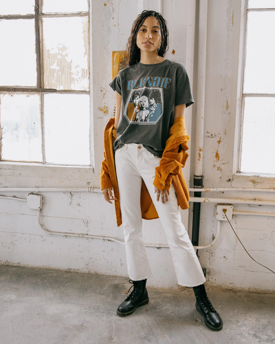 BLONDIE GLITTER TEE IN VINTAGE BLACK