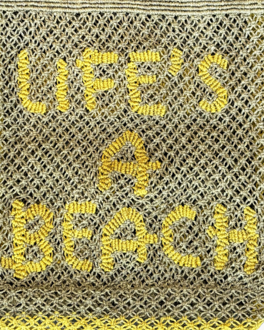 LIFE'S A BEACH JUTE BAG IN KHAKI - Romi Boutique