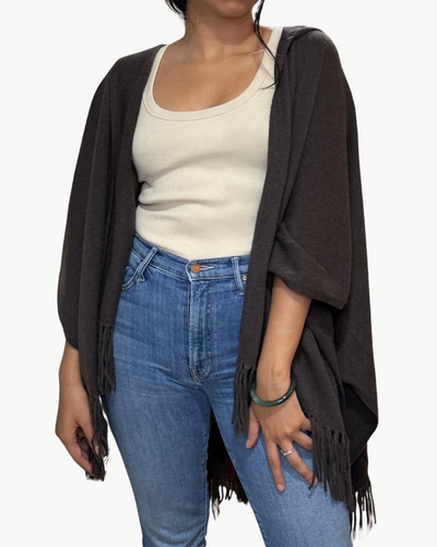 CASHMERE HOODED SERAPE WITH FRINGE IN BRAZIL NUT