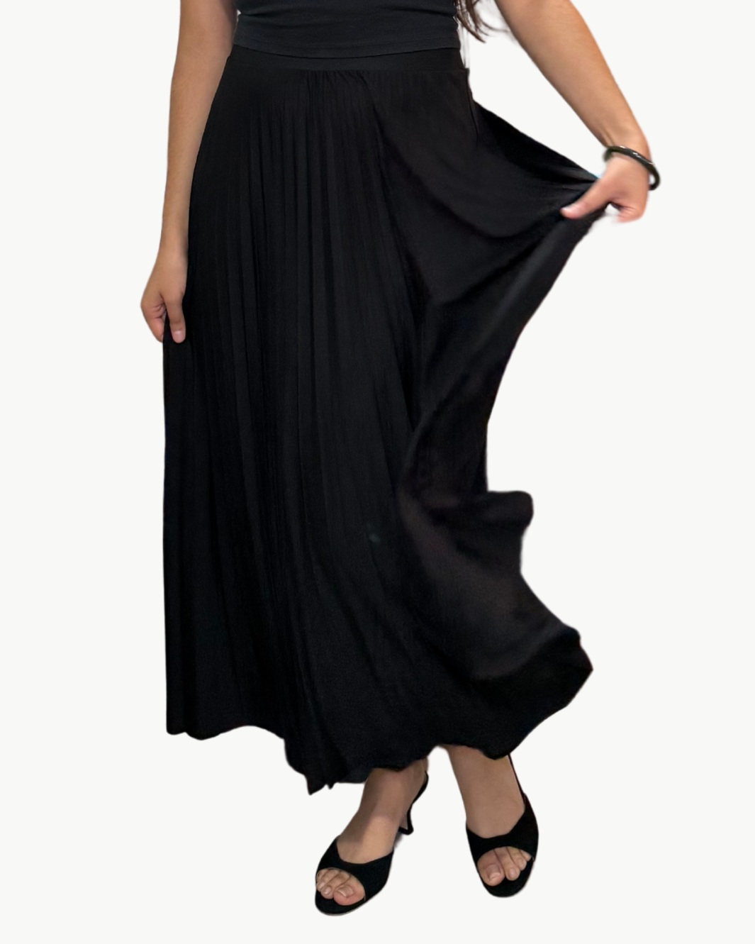 JERSEY SKIRT IN BLACK - Romi Boutique