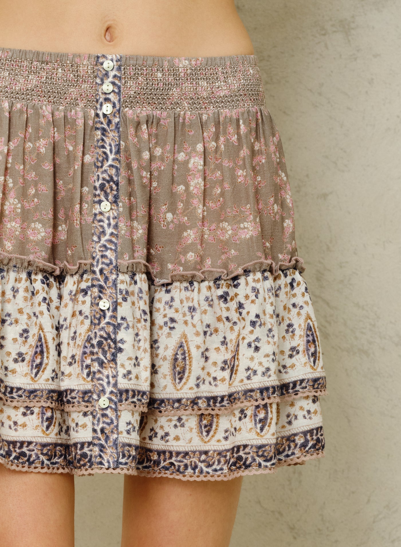 BANI PRINT MINI SKIRT IN MULTI