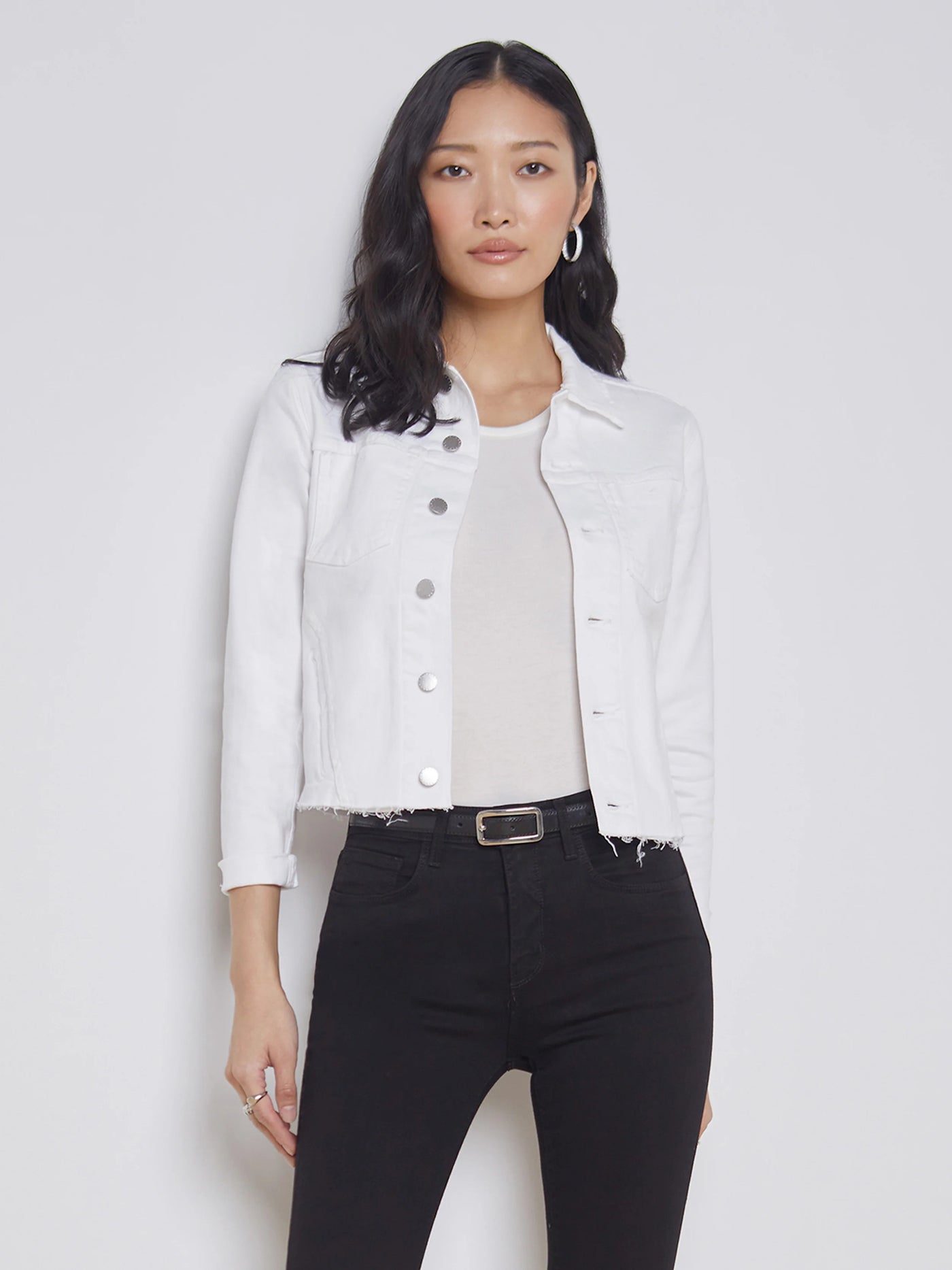 JANELLE SLIM RAW JACKET IN WHITE