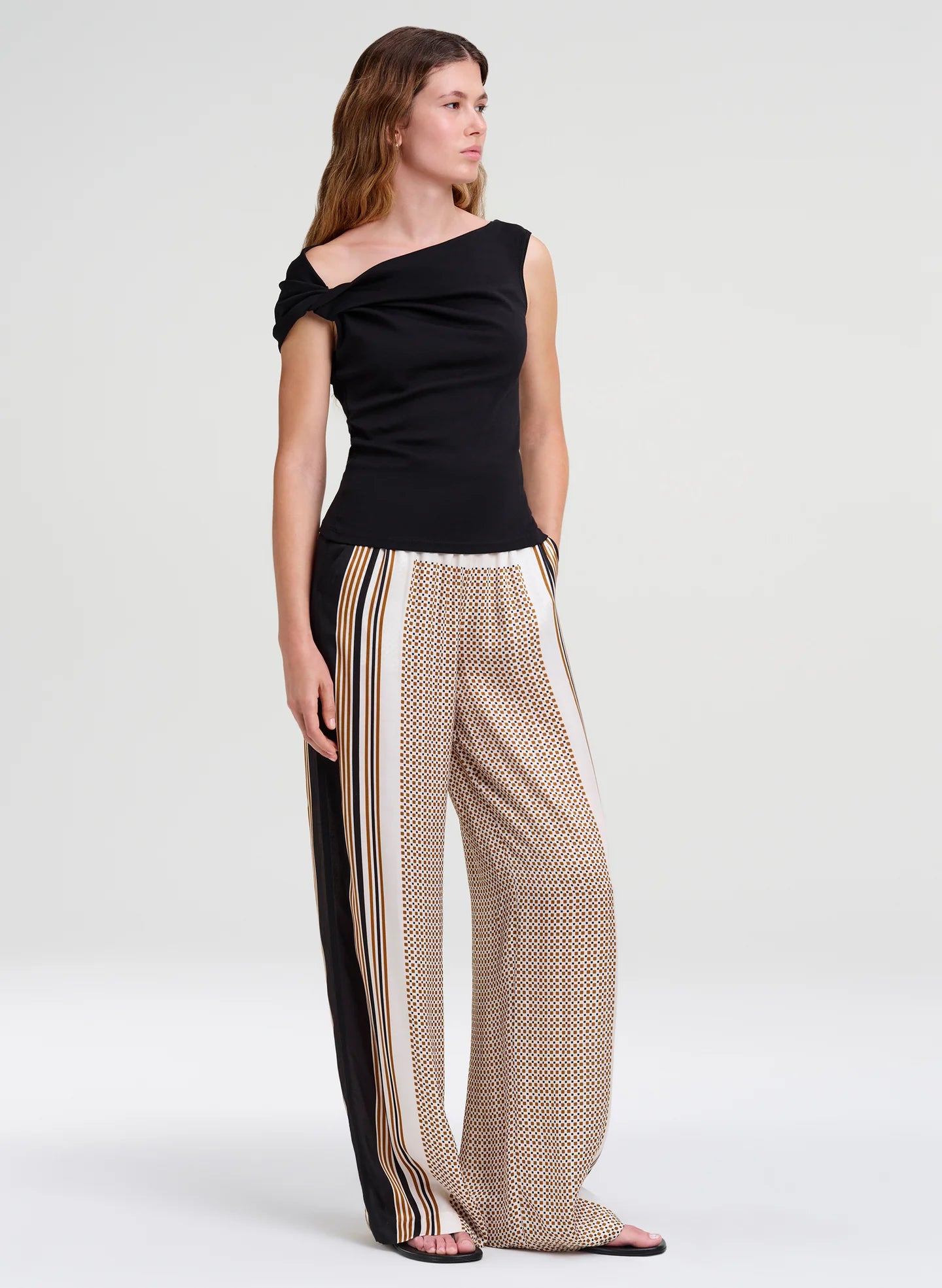 Cece Off-Shoulder Tee