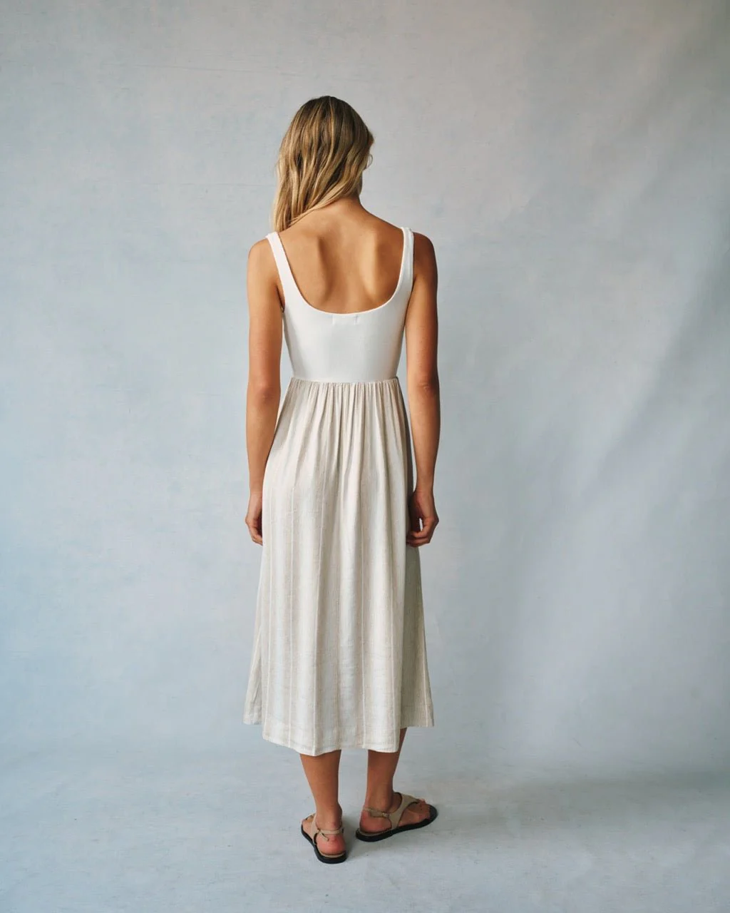 SLEEVELESS KNIT COMBO DRESS IN POSITANO SAND STRIPE