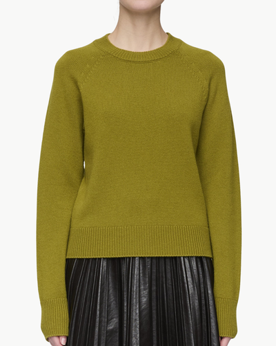 ASHTYN CASHMERE SWEATER IN MOSS