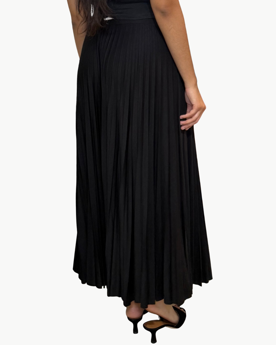 JERSEY SKIRT IN BLACK - Romi Boutique