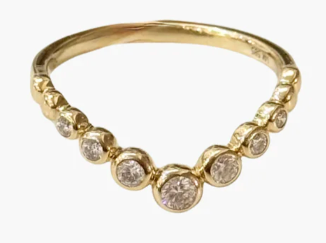 Lumilla Pointed Curvy Diamond Band at Romi Boutique
