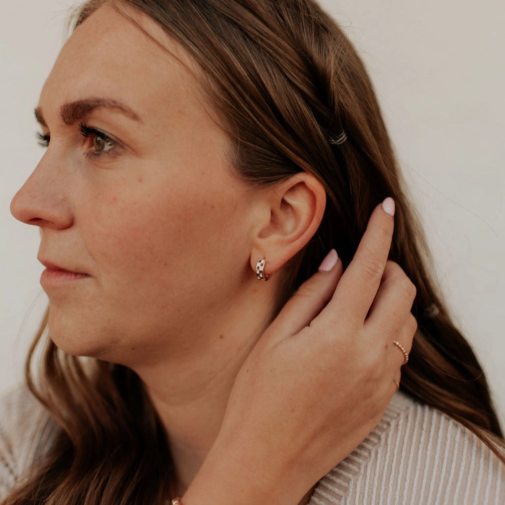 Romi Brown & White Checkered Hoops at Romi Boutique