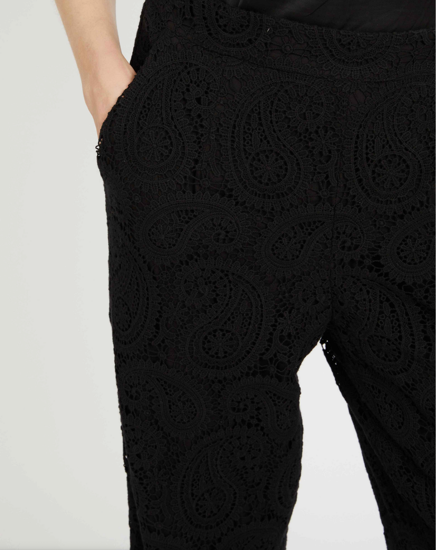MAXINE LACE PANT IN BLACK