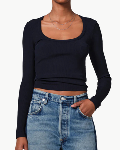 RUMI SCOOP NECK IN NAVY