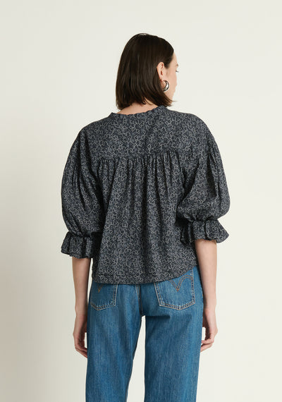 SCARLET PINTUCK BLOUSE IN SANTA FE FLORAL
