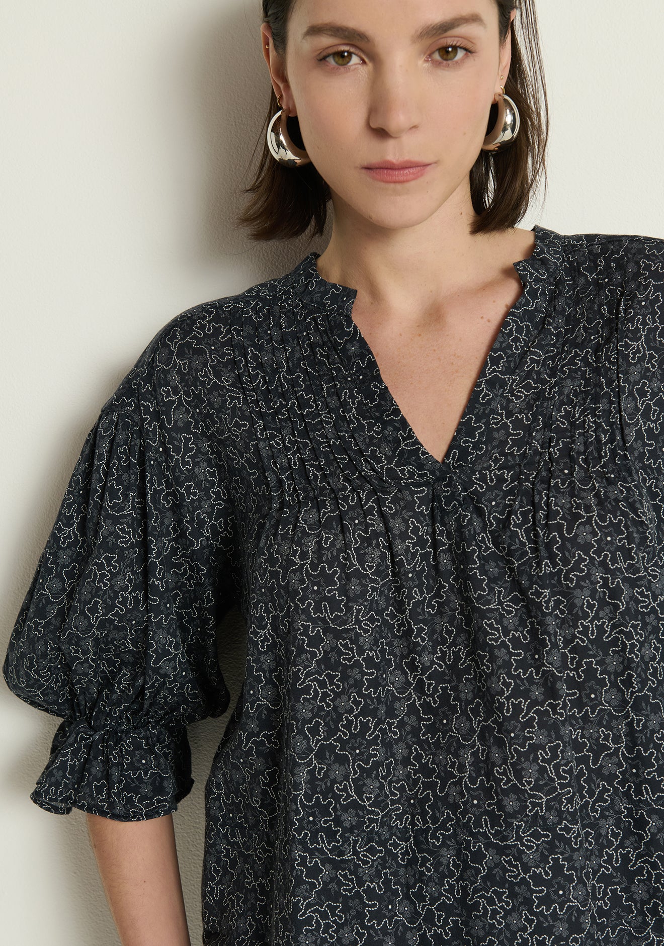 SCARLET PINTUCK BLOUSE IN SANTA FE FLORAL