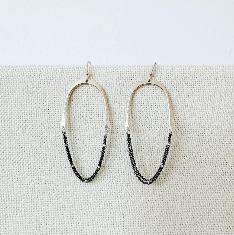 LEXI EARRINGS IN GOLD - Romi Boutique