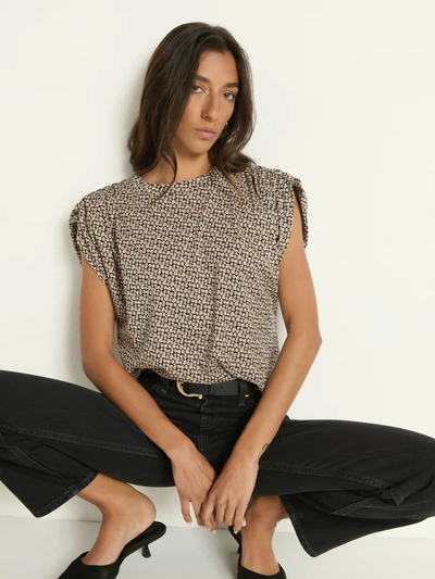 FRANKIE LUXE TEE IN DITSY FLORAL BUTTERSCOTCH - Romi Boutique
