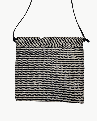 SACOCHE IN BLACK/PEARL - Romi Boutique