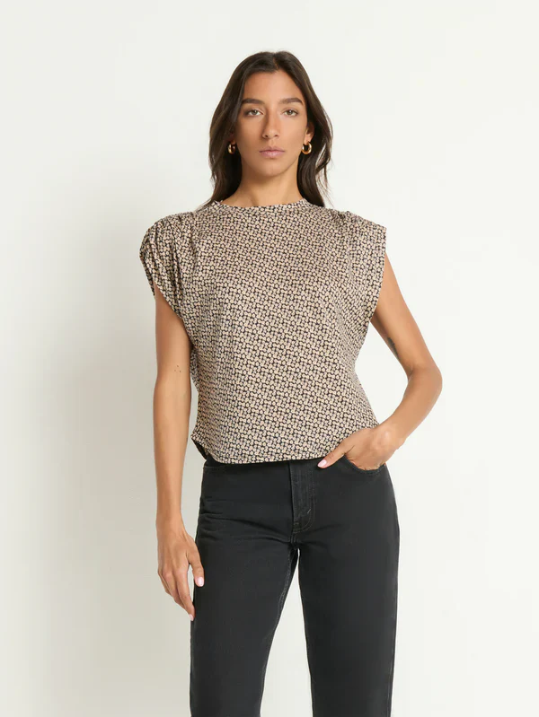 FRANKIE LUXE TEE IN DITSY FLORAL BUTTERSCOTCH - Romi Boutique