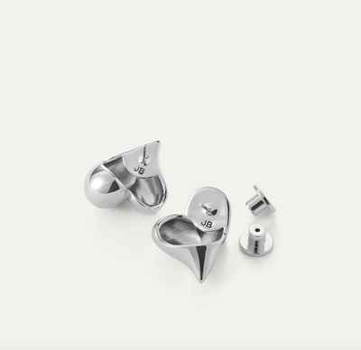ART HEART BUTTON EARRINGS IN SILVER - Romi Boutique