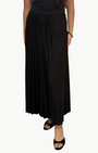 JERSEY SKIRT IN BLACK - Romi Boutique