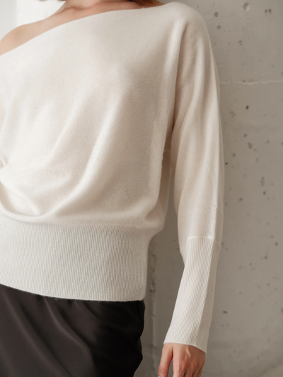 MIMI OFF-THE-SHOULDER SWEATER IN IVORY