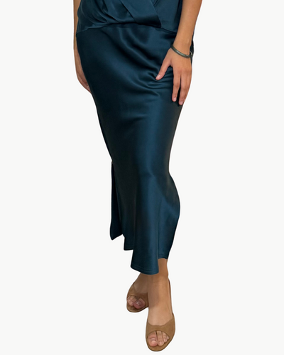 GO LONG FOR IT SKIRT IN NEPTUNE